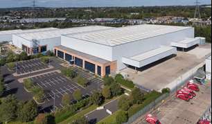 Oxford and M7 acquire seven asset 764,000 sq ft UK big box logistics portfolio for £202.5 million